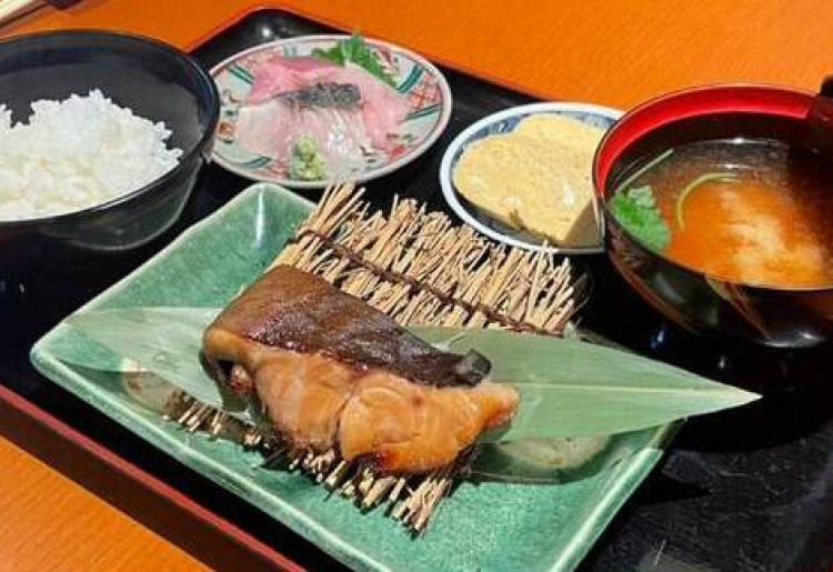  土日限定 朝定食セット　※提供時間：午前8時～11時（ご飯無くなり次第終了）※