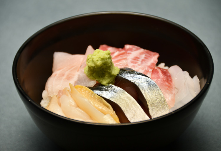 昼限定セットメニュー　2品セット＋お好きなドリンク2杯